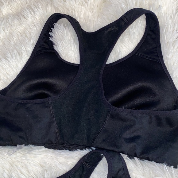 Nike black logo workout sports bra (S and M) - Picture 5 of 6